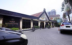 Istana Batik Ratna
